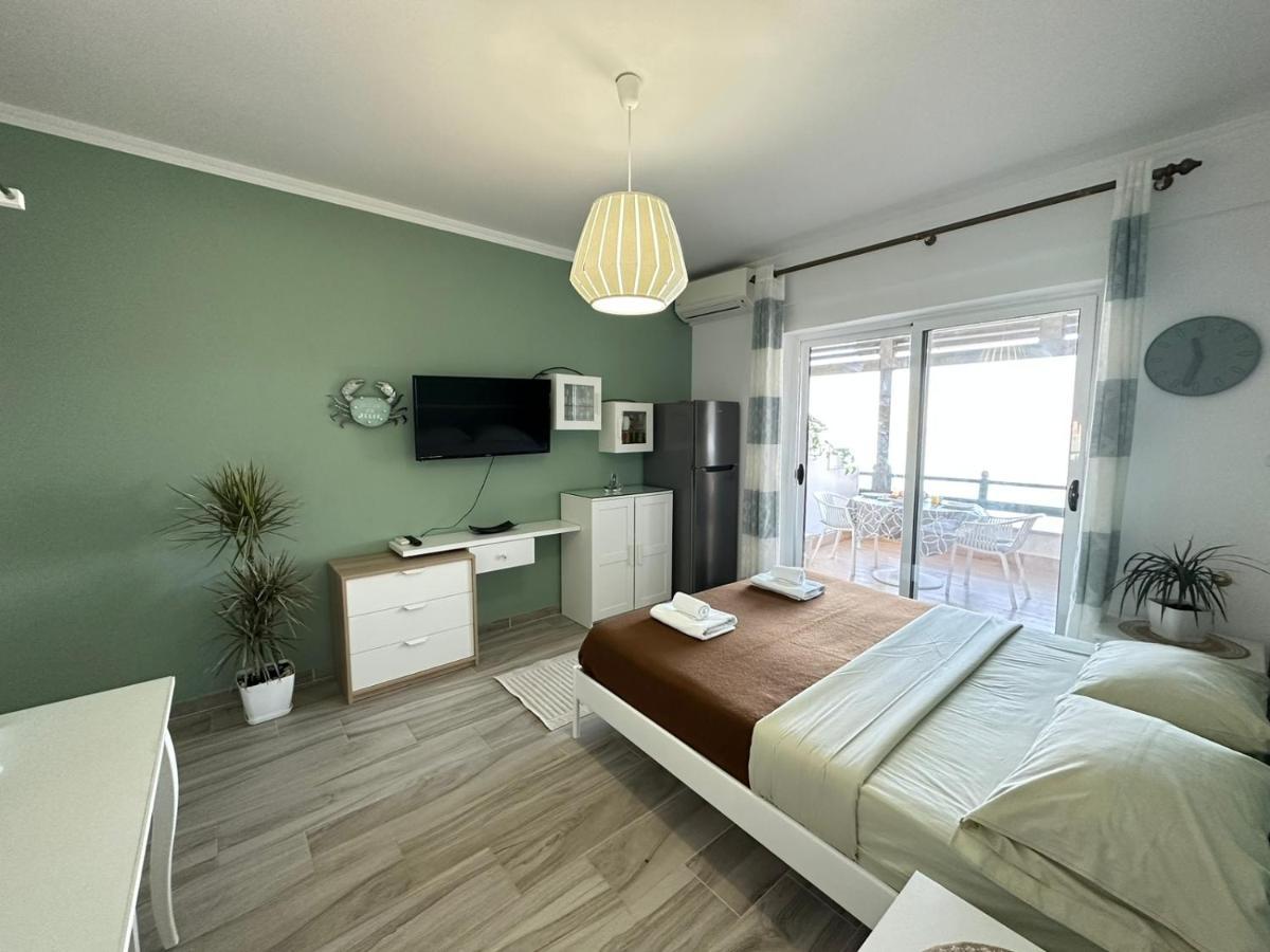 Home Aquamarine & Residence Vlorë Exteriör bild